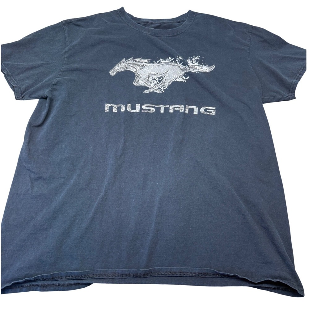 Ford Mustang T-Shirt Mens XL Black Distressed Graphic Pony Logo Short Sleeve